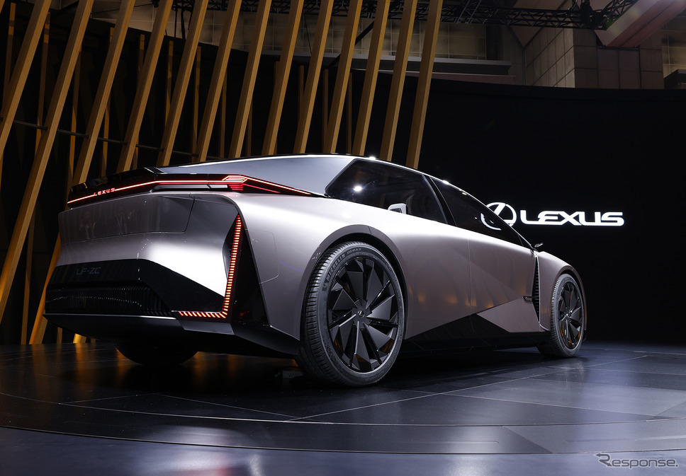 レクサス LF-ZC(ジャパンモビリティショー2023)《写真撮影 郡大二郎》
