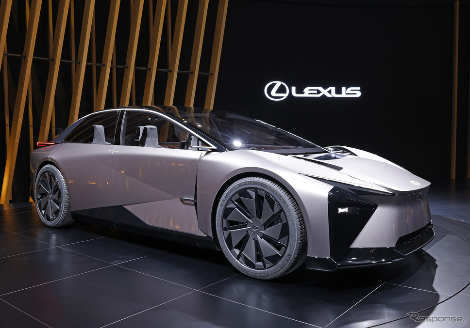 レクサス LF-ZC(ジャパンモビリティショー2023)《写真撮影 郡大二郎》