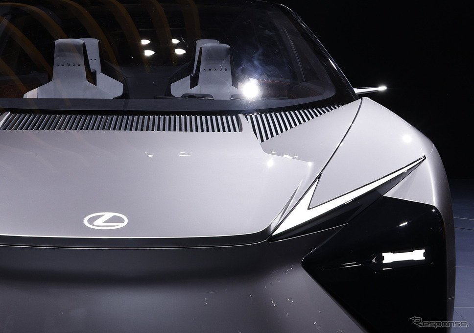 レクサス LF-ZC(ジャパンモビリティショー2023)《写真撮影 郡大二郎》