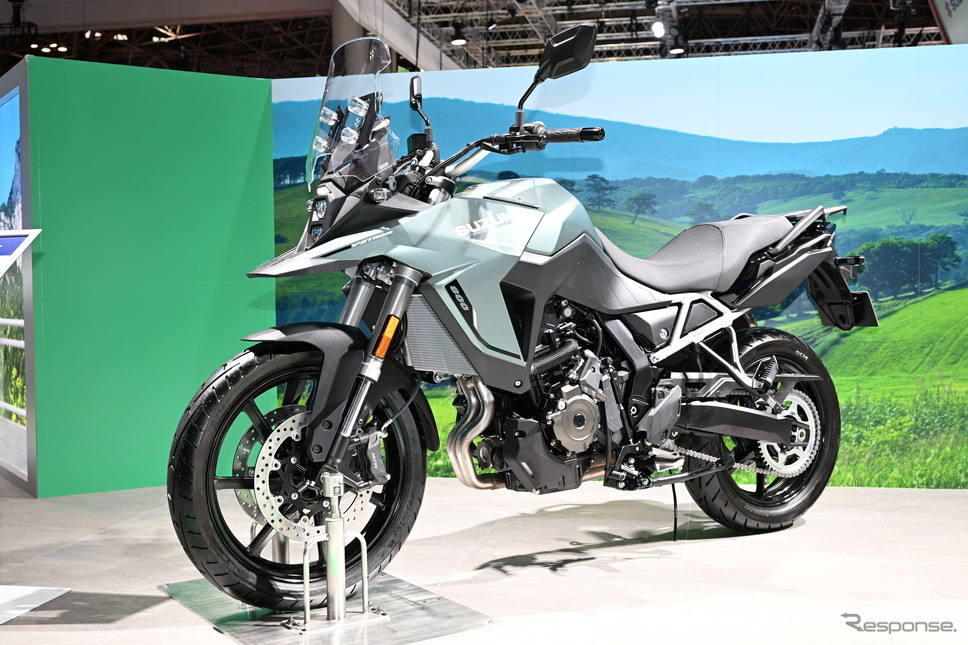 スズキ Vストローム800(ジャパンモビリティショー2023)《写真撮影 安藤貴史》