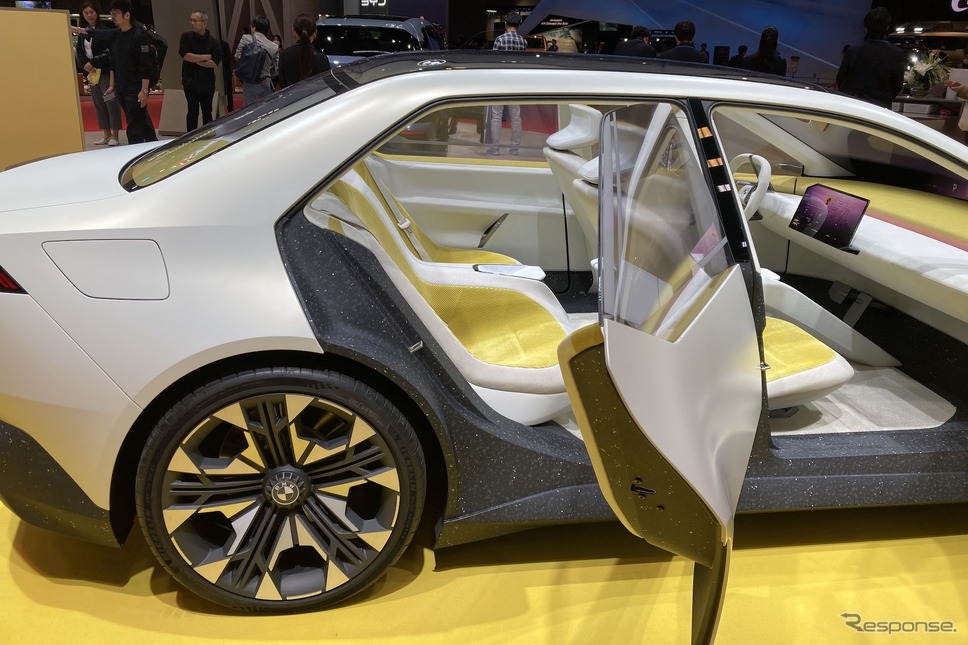 BMW ヴィジョン・ノイエ・クラッセ(ジャパンモビリティショー2023)《写真撮影 高木啓》
