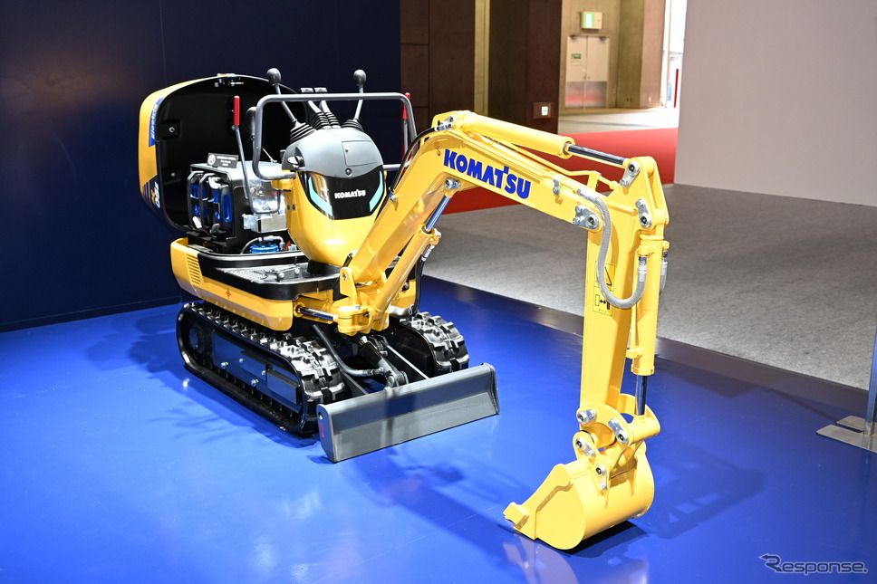 ホンダとコマツが共同開発した電動マイクロショベルのPC05E-1プロトタイプ(ジャパンモビリティショー2023)《写真撮影 安藤貴史》
