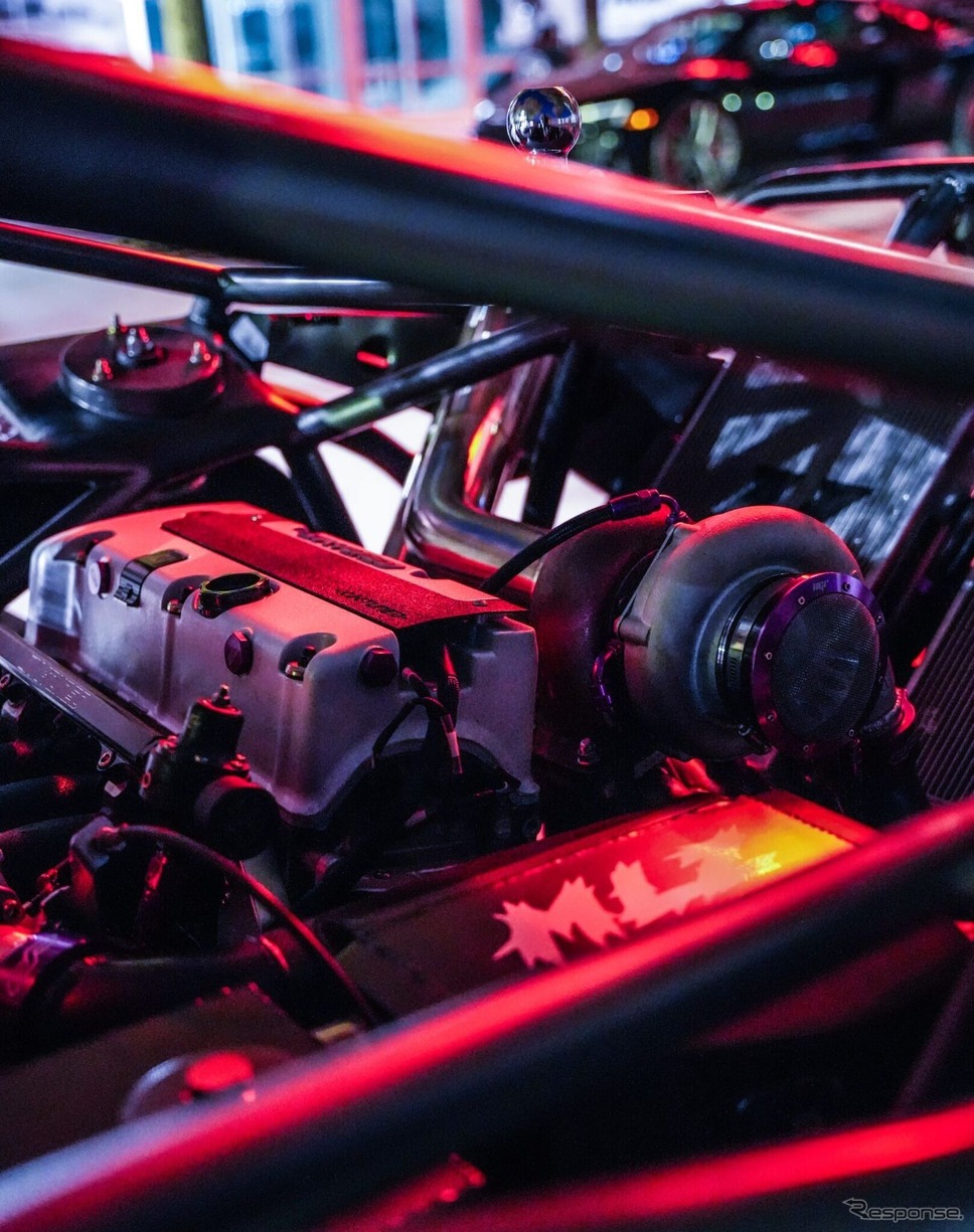 日産 ツインエンジン 350Z《photo by ENEOS》