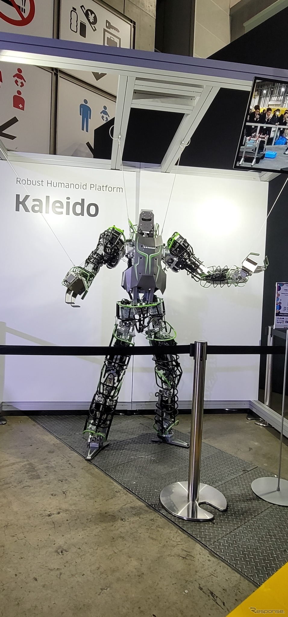 川崎重工業の2足歩行ヒューマノイドロボット『Robust Humanoid Platform Kaleido』。実用化が楽しみだ。《写真撮影 根岸智幸》