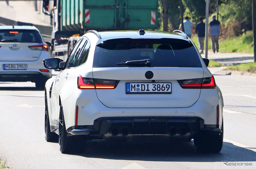 BMW M3ツーリング 改良新型プロトタイプ(スクープ写真)《APOLLO NEWS SERVICE》