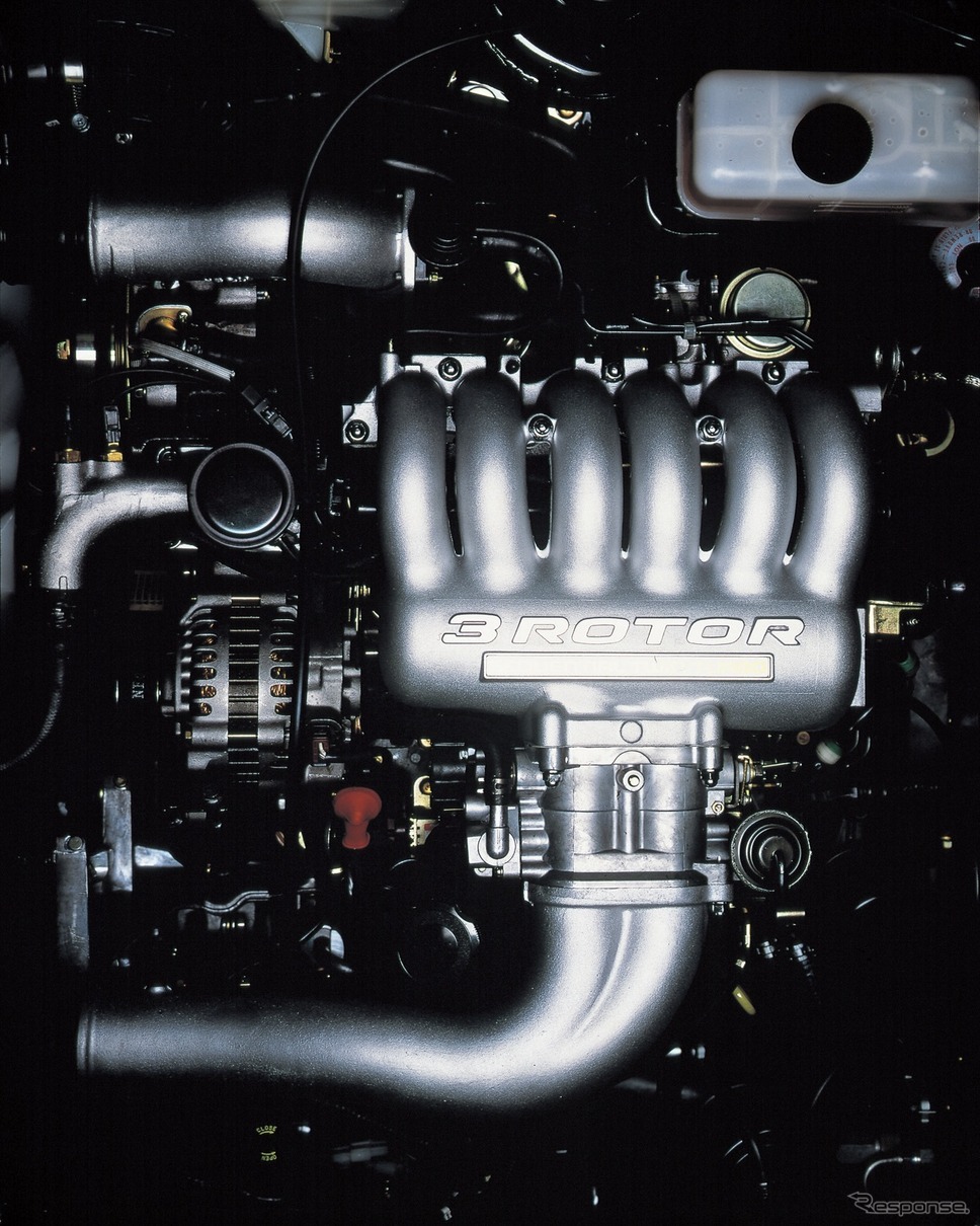 ユーノス・コスモ20B型エンジン《写真提供 マツダ》