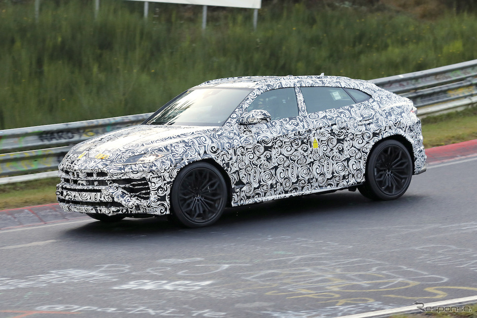 ランボルギーニ ウルスPHEV プロトタイプ(スクープ写真)《APOLLO NEWS SERVICE》