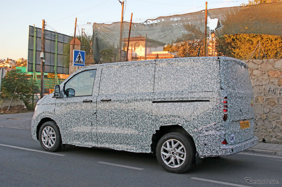 VW トランスポーター 次期型プロトタイプ(スクープ写真)《APOLLO NEWS SERVICE》