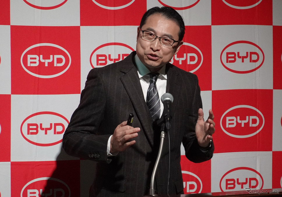 BYDジャパンの代表取締役社長 劉学亮氏《写真撮影 会田肇》