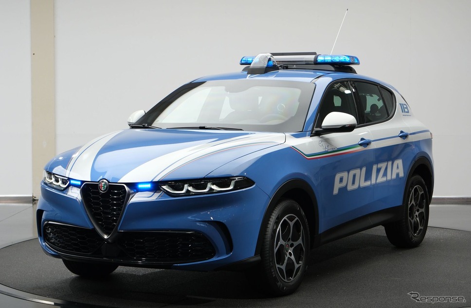 アルファロメオ・トナーレ・ハイブリッド のイタリア国家警察ポリスカー仕様《photo by Alfa Romeo》
