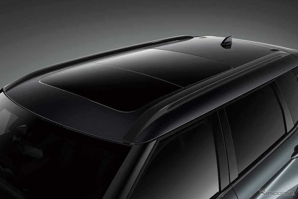 三菱 アウトランダーPHEV特別仕様車「ブラックエディション」電動パノラマサンルーフ《写真提供：三菱自動車工業》