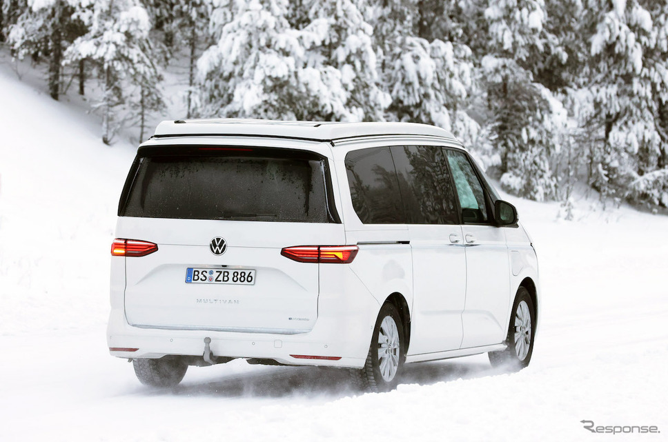 VW カリフォルニア PHEV プロトタイプ(スクープ写真)《APOLLO NEWS SERVICE》