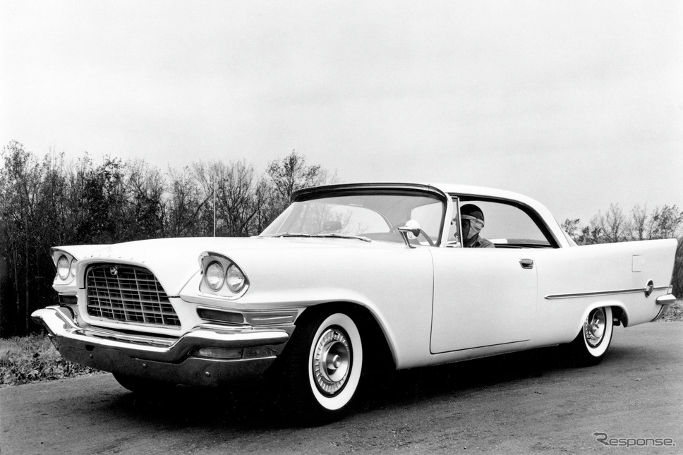 1957年型クライスラー 300Cハードトップ《photo by Chrysler》