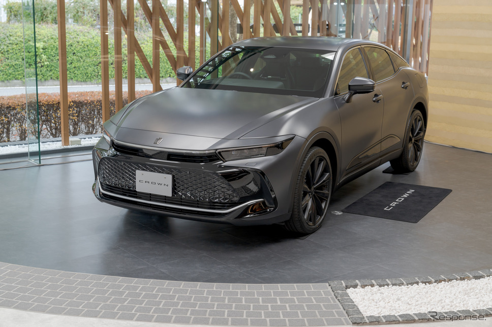 トヨタ・クラウンCROSSOVER RS “Advanced・THE LIMITED-MATTE METAL”《写真撮影 関口敬文》