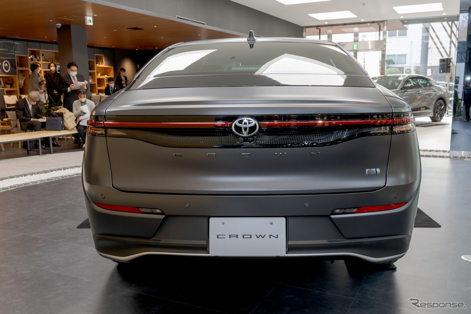 トヨタ・クラウンCROSSOVER RS “Advanced・THE LIMITED-MATTE METAL”《写真撮影 関口敬文》