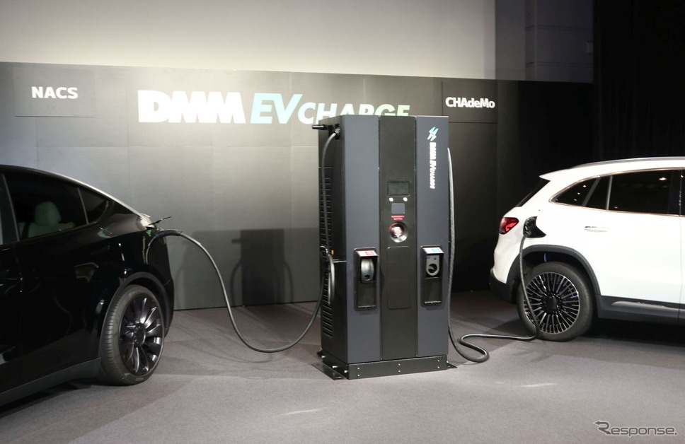 DMM EV CHARGE：NACS・CHAdeMO対応ダブルガン充電器発表《写真撮影 中尾真二》