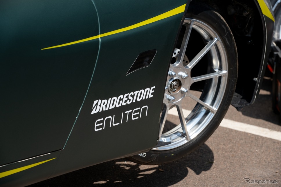 エンライトン技術搭載タイヤ装着チームが世界最高峰のソーラーカーレース 「2023 Bridgestone World Solar Challenge」で優勝《写真提供 ブリヂストン》