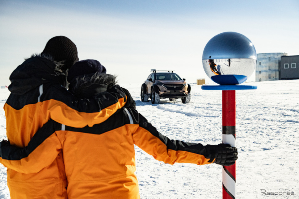 日産アリアが南極点に到達《写真提供 日産自動車》