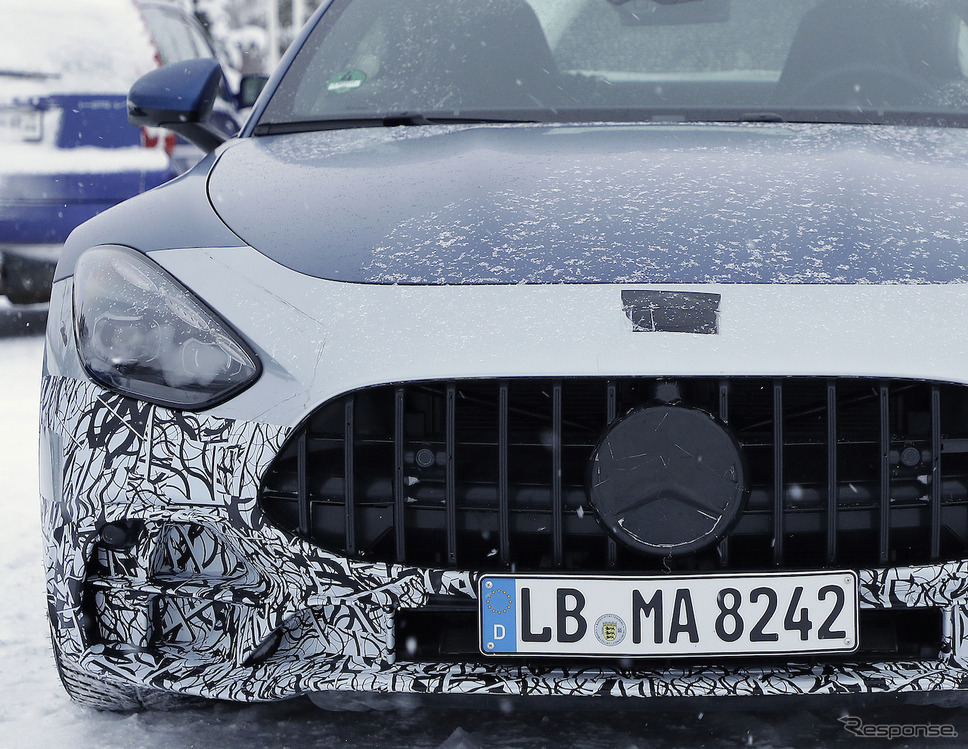 メルセデスAMG GT 53 プロトタイプ(スクープ写真)《APOLLO NEWS SERVICE》
