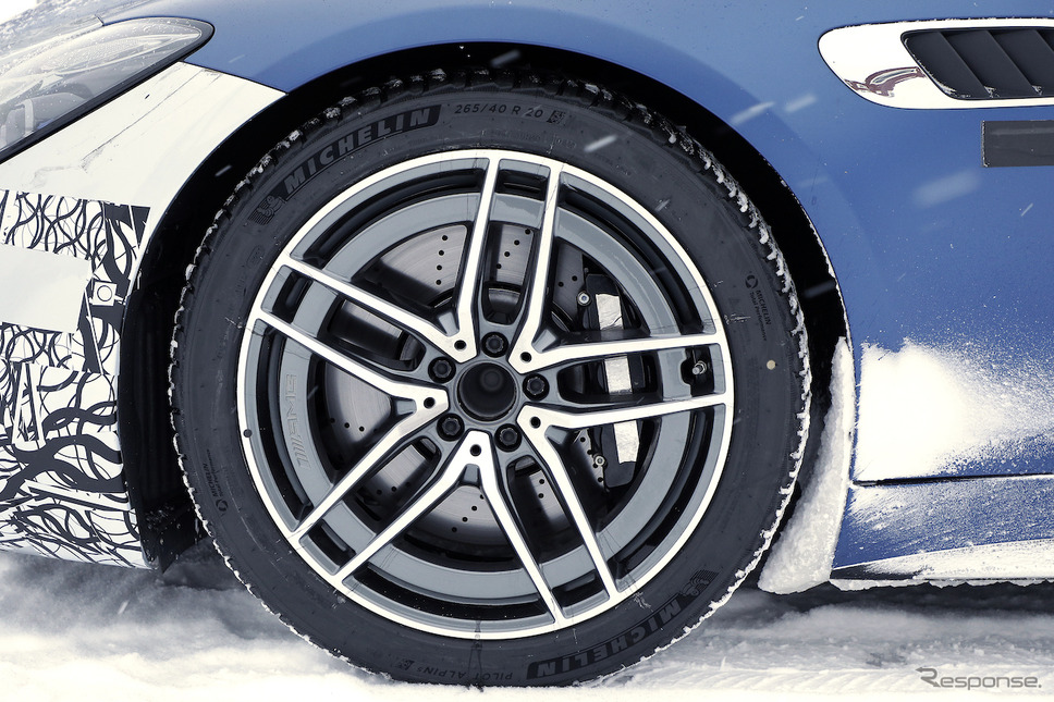 メルセデスAMG GT 53 プロトタイプ(スクープ写真)《APOLLO NEWS SERVICE》