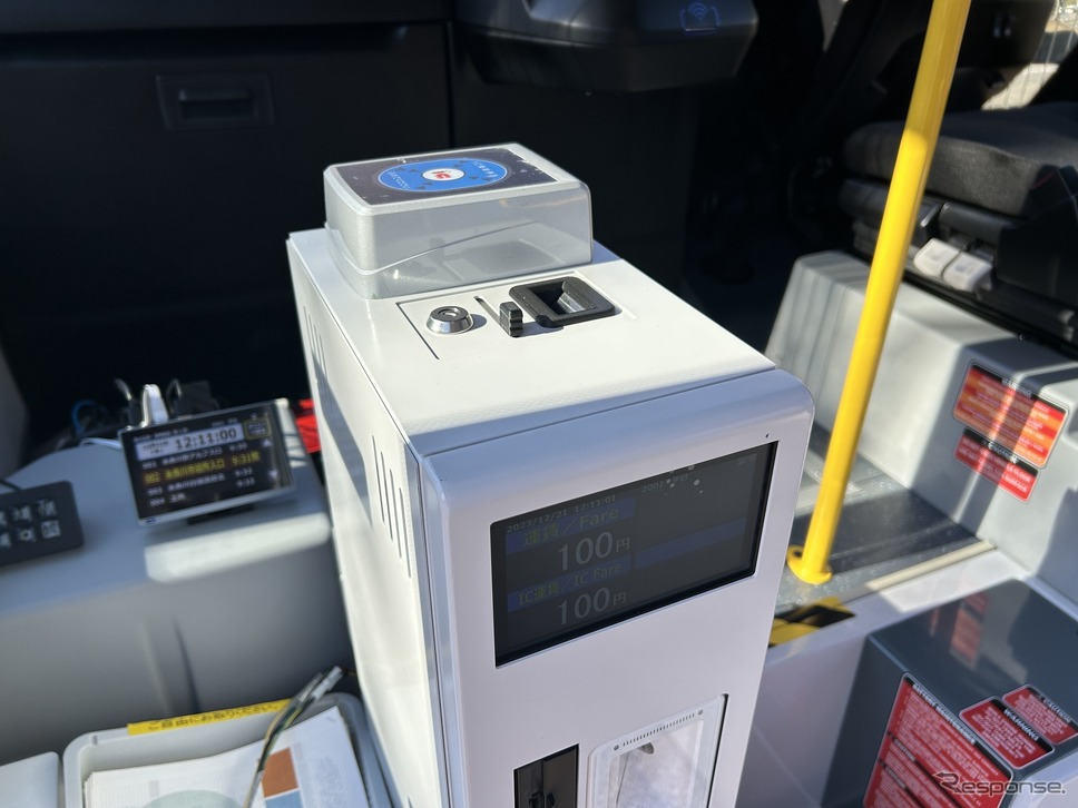 KARSANの小型ノンステップ電気バス「e-JEST」《写真撮影 宮崎壮人》