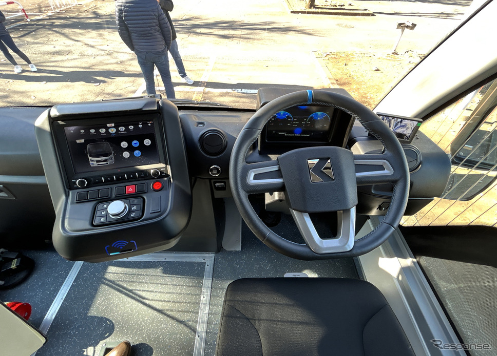KARSANの小型ノンステップ電気バス「e-JEST」《写真撮影 宮崎壮人》