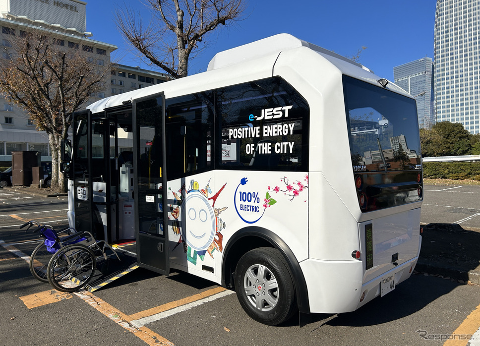 KARSANの小型ノンステップ電気バス「e-JEST」《写真撮影 宮崎壮人》