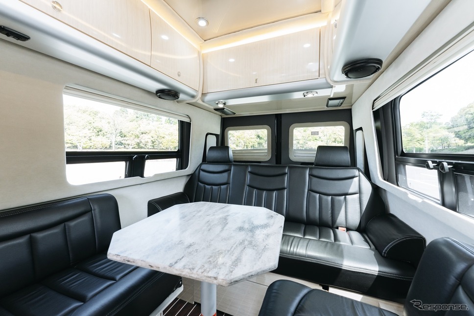 INTERSTATE《写真提供 Carstay》