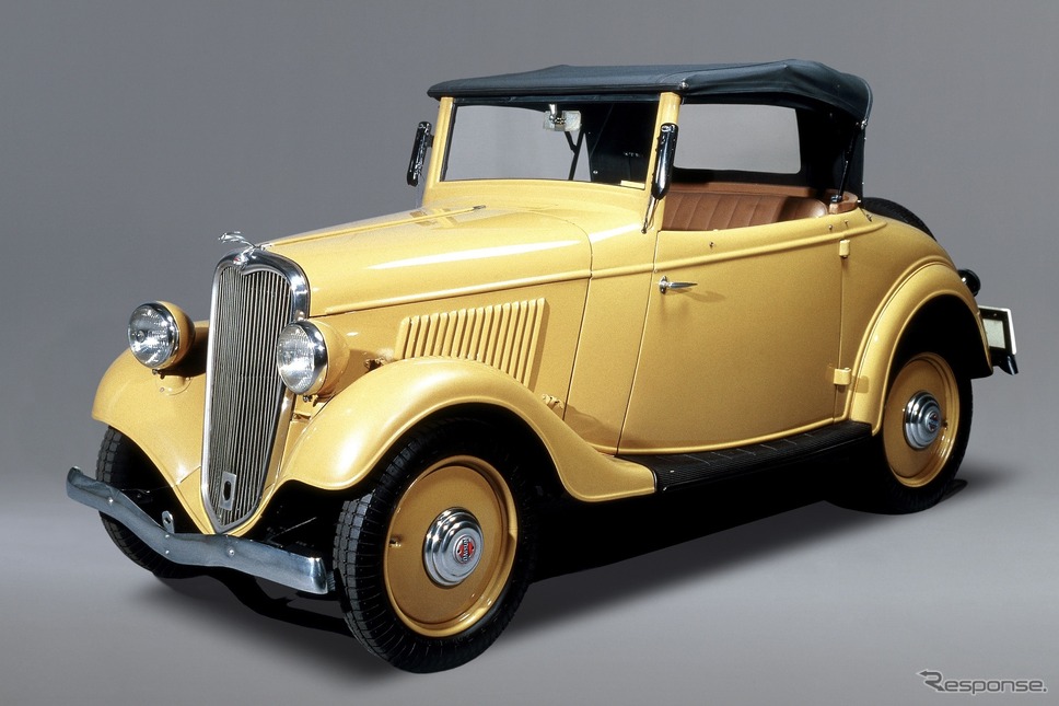 ダットサン14型ロードスター（1935年）《写真提供 日産自動車》