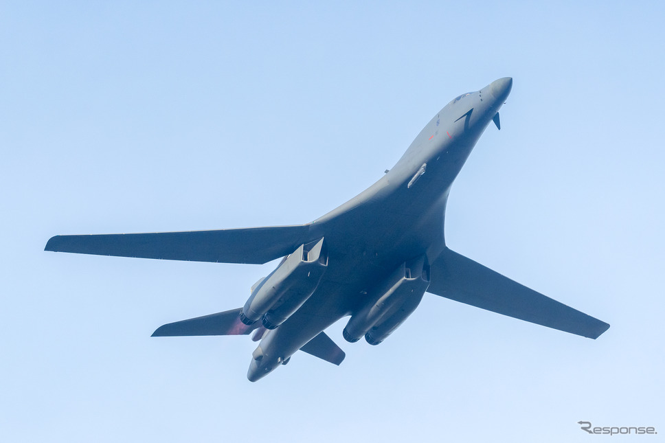 米空軍B-1B(ローズパレード2023)《Photo by Jason Allen/ISI Photos/Getty Images Sport/ゲッティイメージズ》