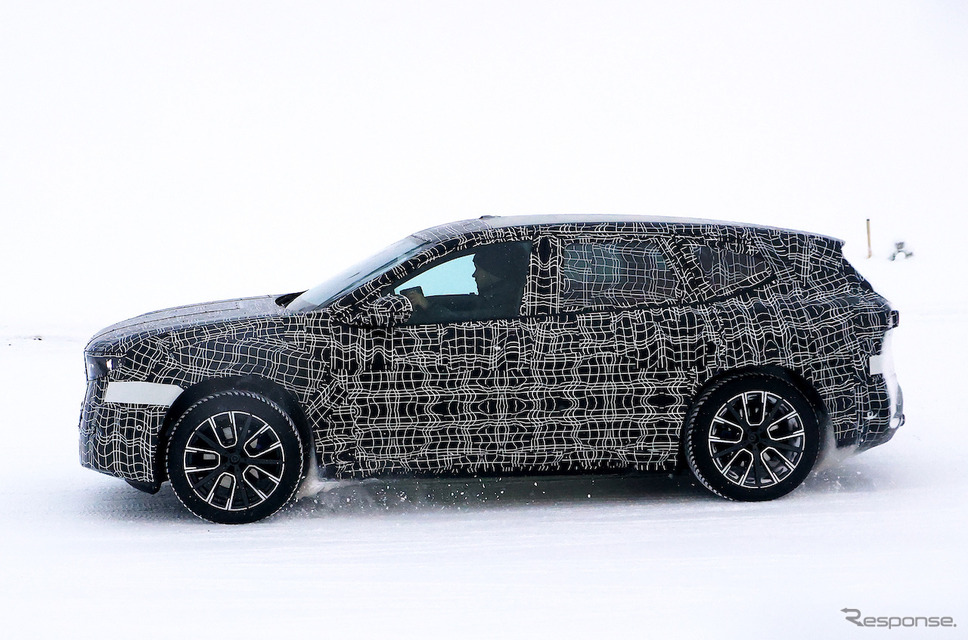 BMW iX3 後継モデル プロトタイプ（スクープ写真）《APOLLO NEWS SERVICE》