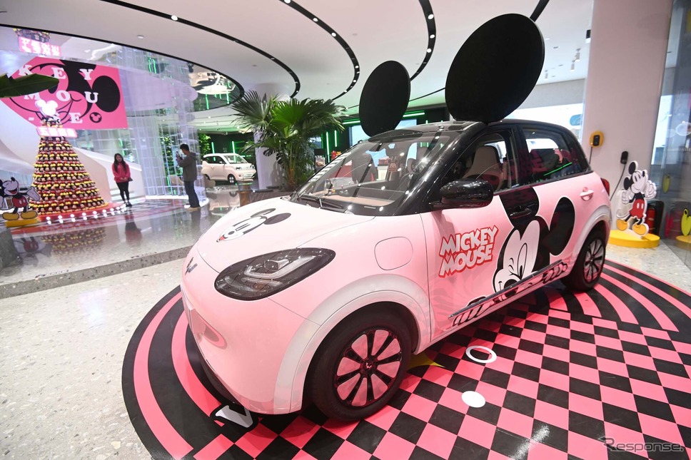 中国の新エネルギー車《Photo by Costfoto/NurPhoto/ゲッティイメージズ》