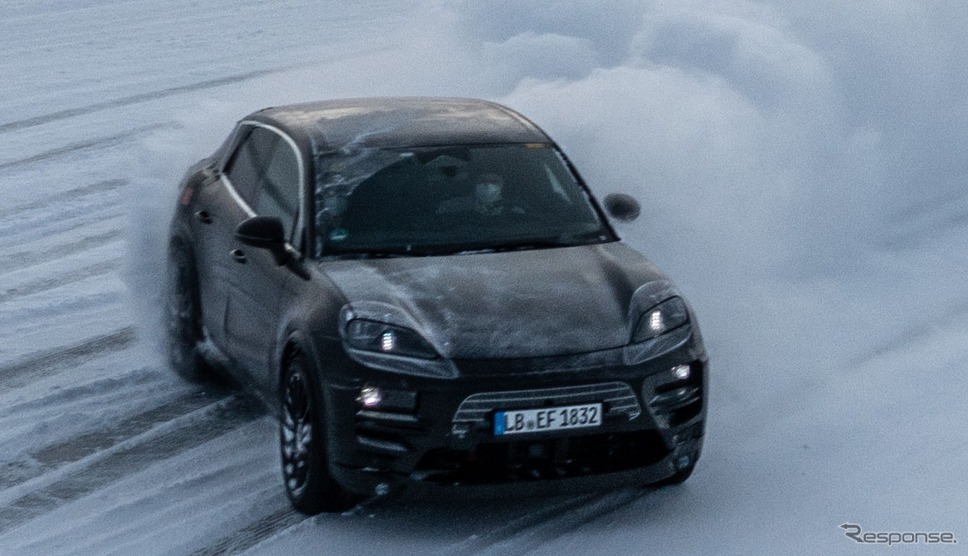 ポルシェ・マカン 次期型のEVプロトタイプ《photo by Porsche》