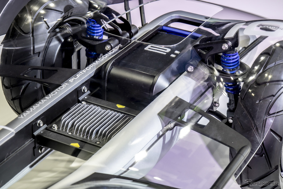 ヤマハ発動機の小型低速EVの汎用プラットフォーム「YAMAHA MOTOR PLATFORM CONCEPT」(東京オートサロン2024)《写真撮影 山内潤也》