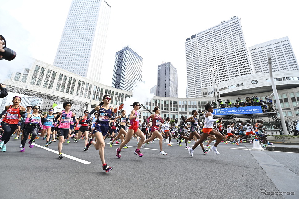 東京マラソン2023《Photo by David Mareuil/Anadolu Agency/ゲッティイメージズ》