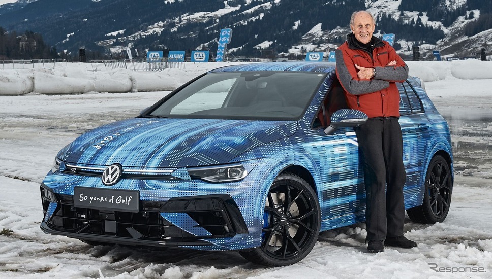フォルクスワーゲン・ゴルフR 改良新型のプロトタイプとハンス・ヨアヒム・シュトゥック氏《photo by VW》