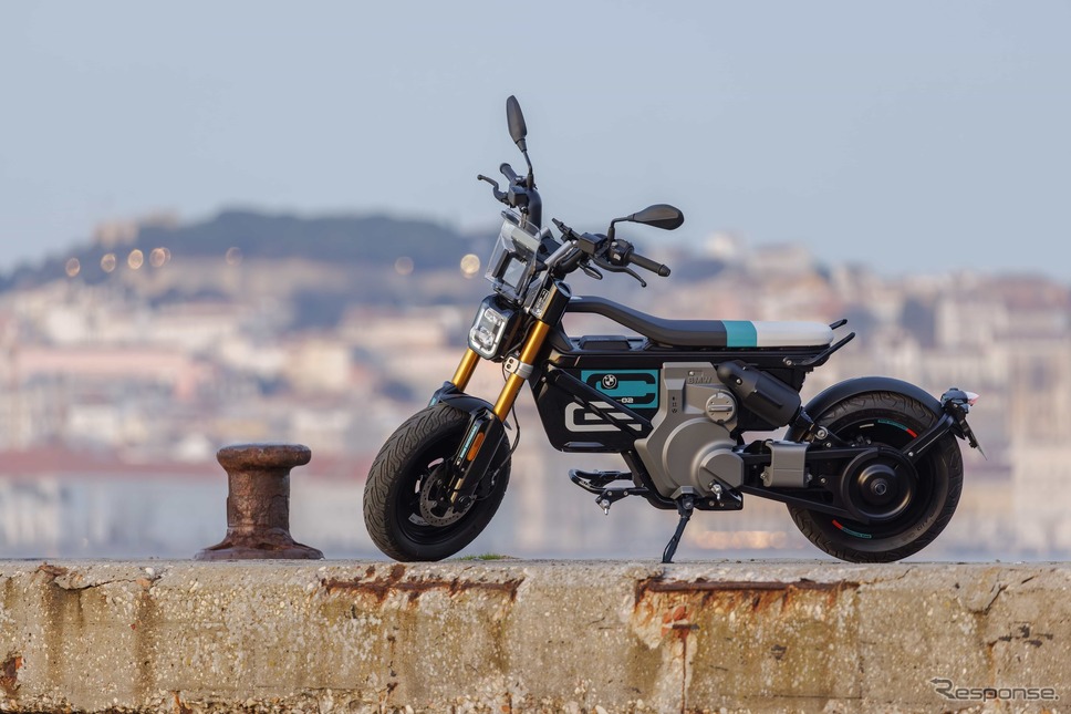 BMW CE 02（ポルトガル・リスボン 国際報道試乗会にて）《写真提供 BMW Motorrad》