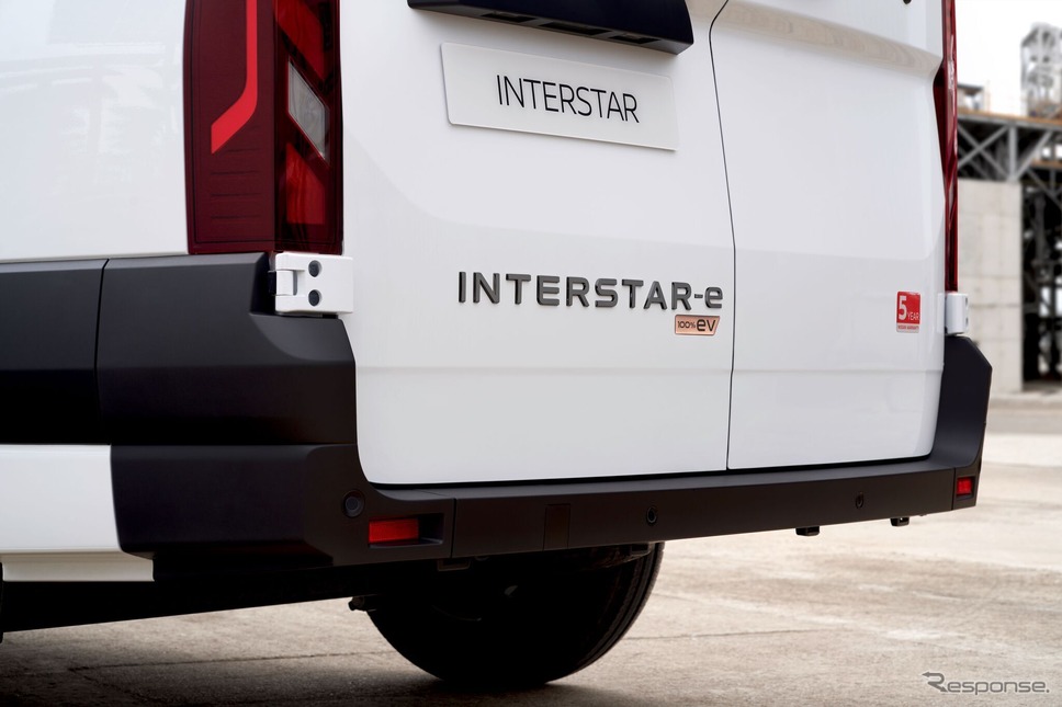 日産 インタースター 新型のEV「インタースター e」《photo by Nissan》