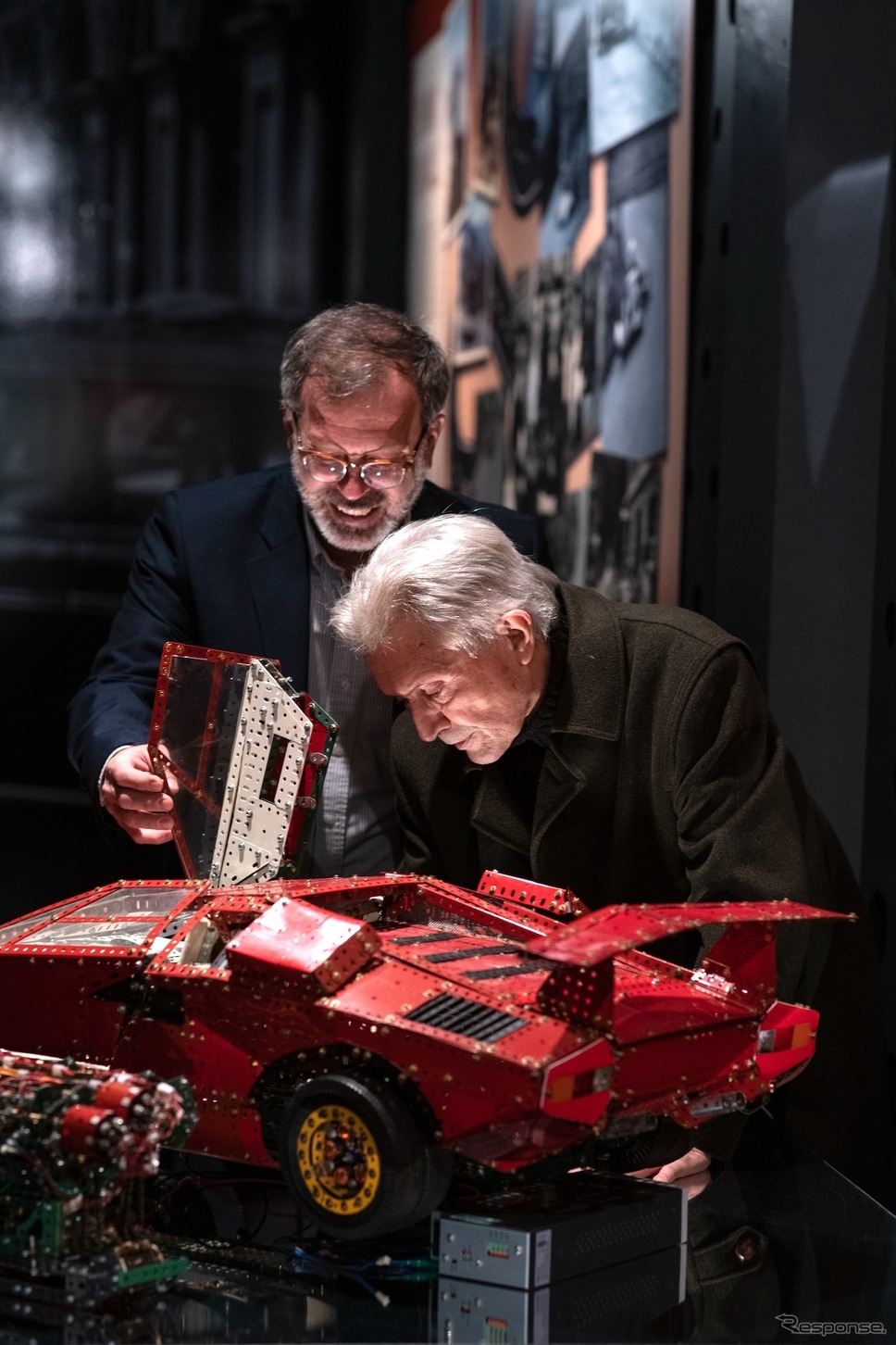 2019年、トリノ自動車博物館企画展の開会式におけるガンディーニ（向かって右）《photo by Museo Nazionale Automobile Torino》