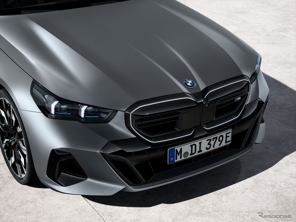 BMW i5 ツーリング の「M60 xDrive」《photo by BMW》