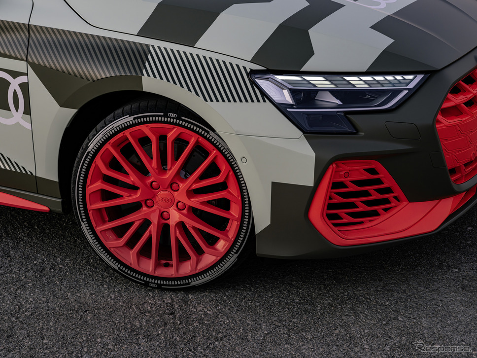 アウディ S3 改良新型のプロトタイプ《photo by Audi》
