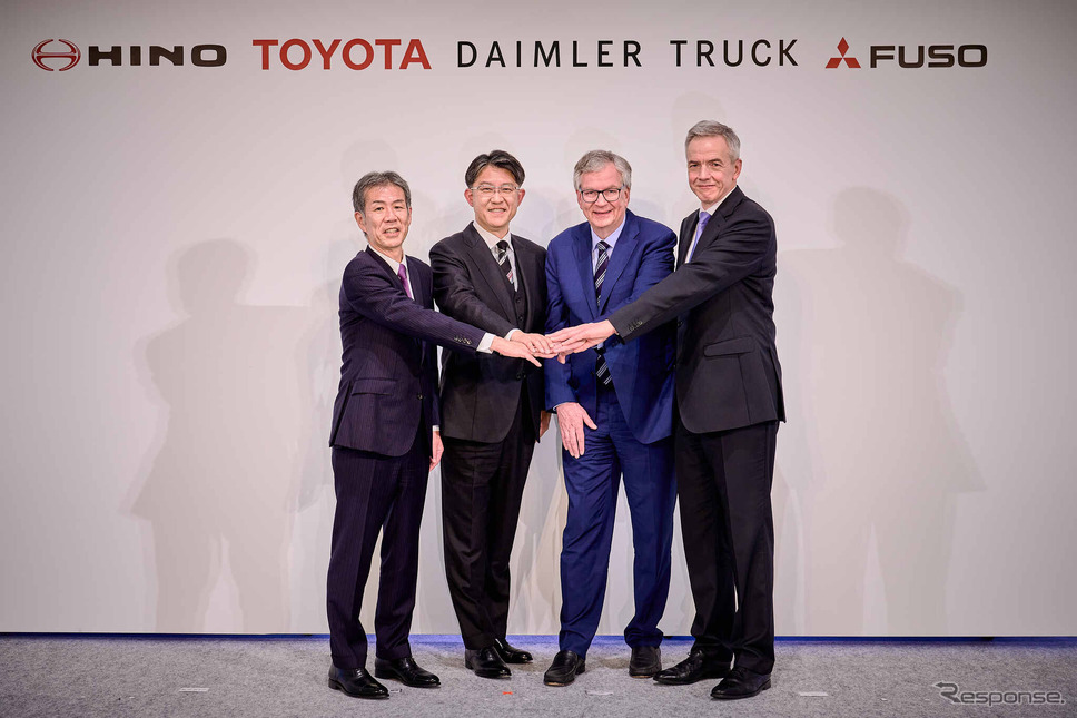 ダイムラートラック、三菱ふそう、日野およびトヨタ、CASE技術開発の加速を目指すとともに、三菱ふそうと日野を統合する基本合意書を締結（2023年5月）《写真提供 トヨタ自動車》