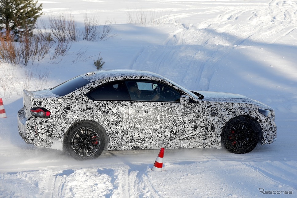 BMW M2 CS プロトタイプ(スクープ写真)《APOLLO NEWS SERVICE》
