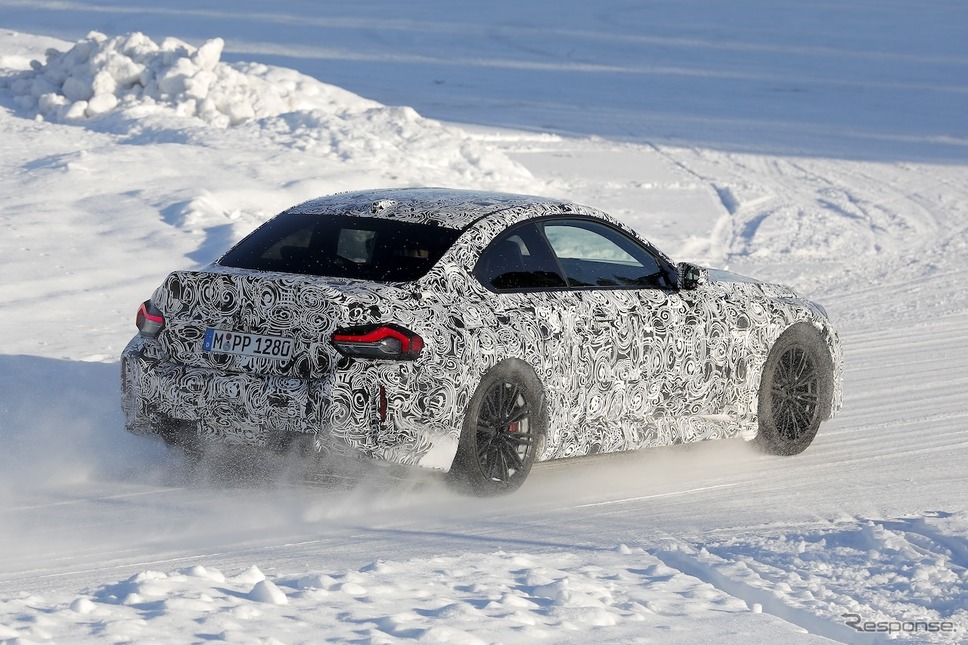 BMW M2 CS プロトタイプ(スクープ写真)《APOLLO NEWS SERVICE》