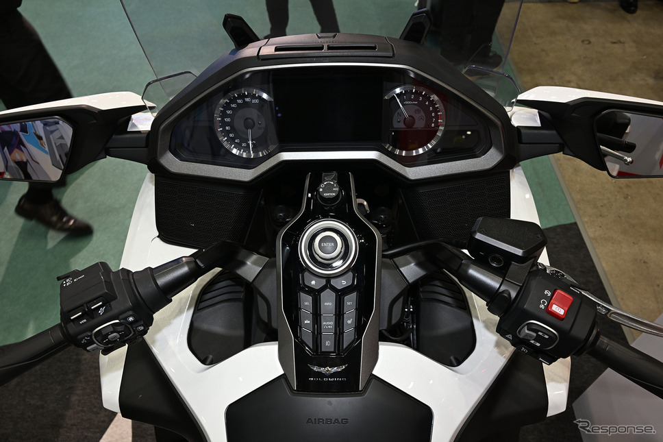 映画『機動戦士ガンダムSEED FREEDOM』に登場したホンダ ゴールドウイング(東京モーターサイクルショー2024)《写真撮影 安藤貴史》