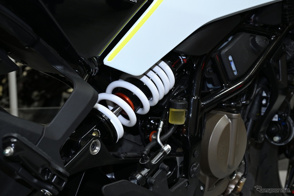 ハスクバーナ ヴィットピレン401(東京モーターサイクルショー2024)《写真撮影 安藤貴史》
