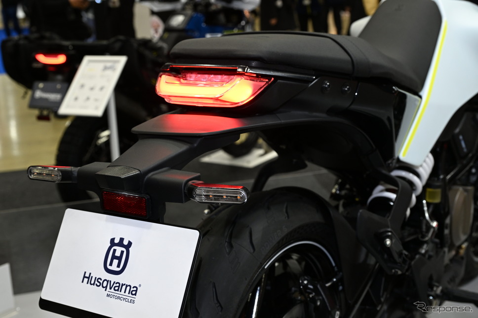 ハスクバーナ ヴィットピレン401(東京モーターサイクルショー2024)《写真撮影 安藤貴史》