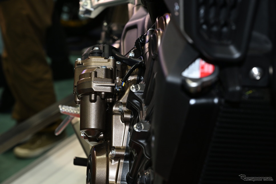 「Eクラッチ」を搭載するホンダ CB650R(東京モーターサイクルショー2024)《写真撮影 安藤貴史》