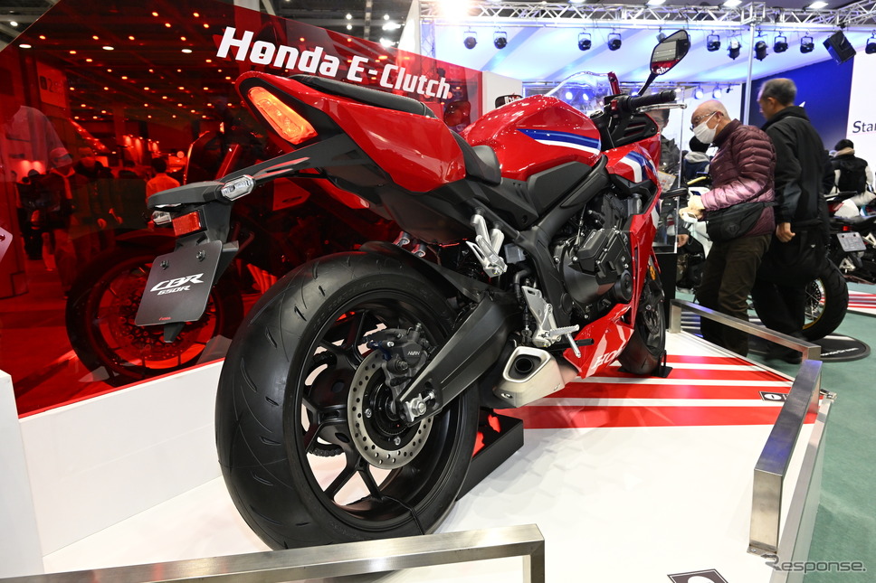 「Eクラッチ」を搭載するホンダ CBR650R(東京モーターサイクルショー2024)《写真撮影 安藤貴史》