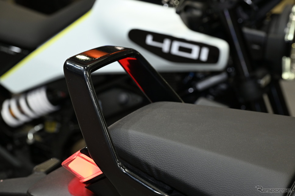 ハスクバーナ スヴァルトピレン401(東京モーターサイクルショー2024)《写真撮影 安藤貴史》